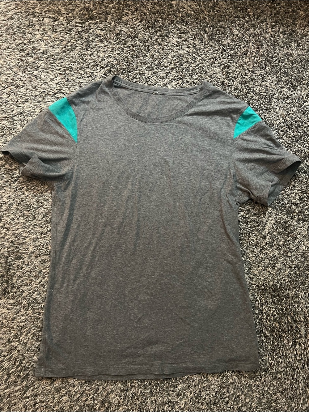 Kit and Ace Gray Tee with Teal Shoulder Panels